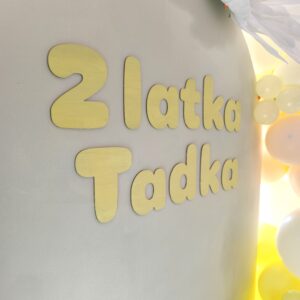Napis z oddzielnych literek  - dowolny tekst